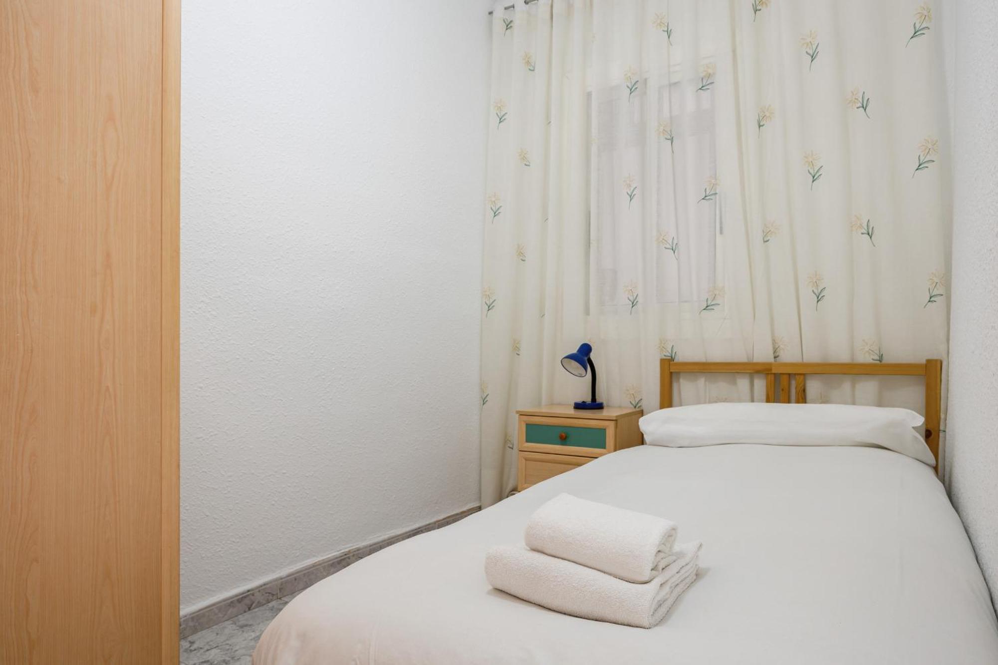 Besos - Bright Apartment Close To Congress & Port Sant Adrià de Besòs Extérieur photo