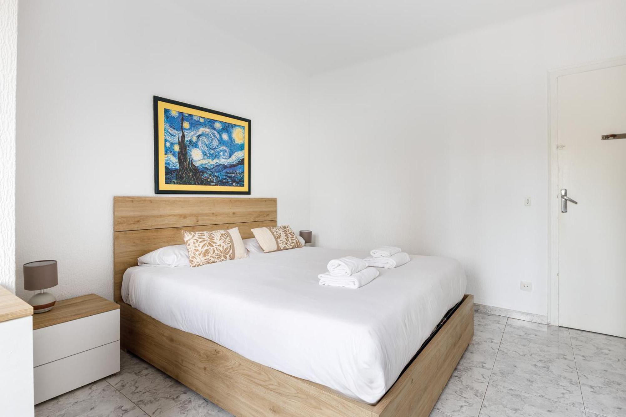 Besos - Bright Apartment Close To Congress & Port Sant Adrià de Besòs Extérieur photo